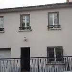 Esprit Bistrot / Rent4night *
